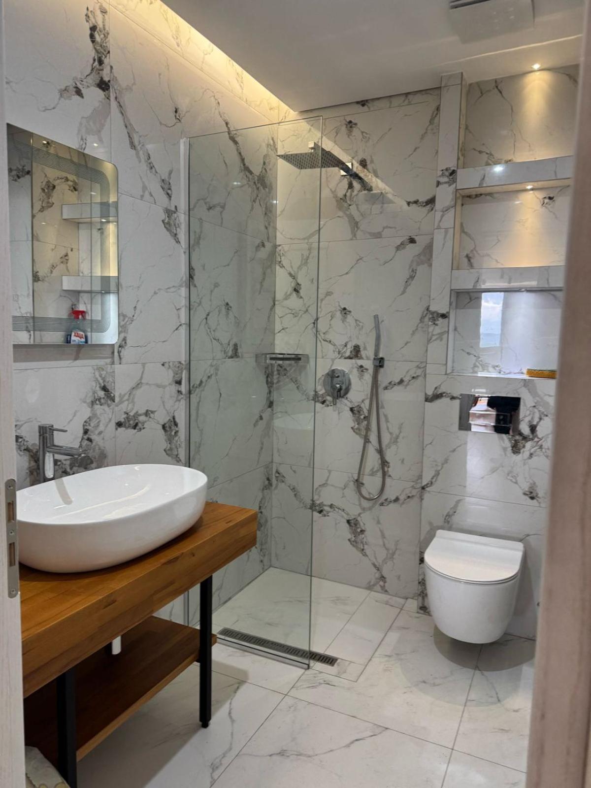 Alpha Seaside Apartment Саранде Екстериор снимка