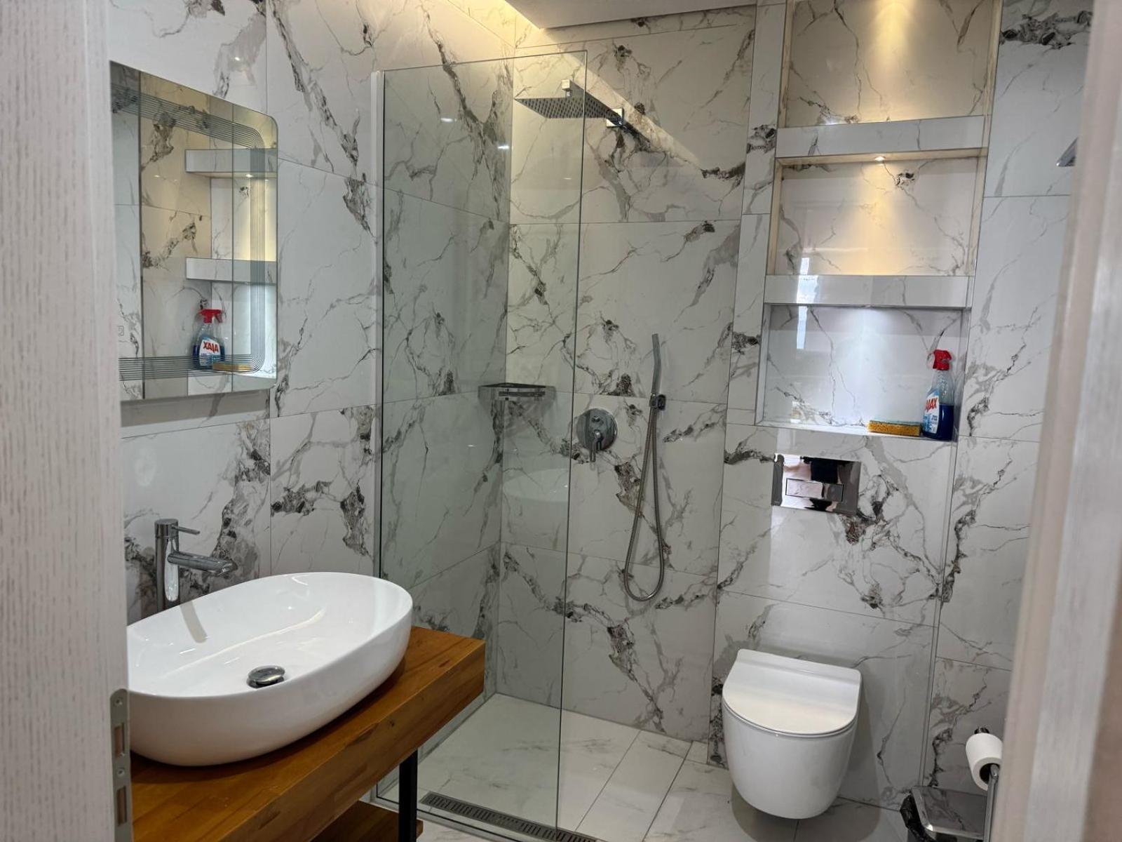 Alpha Seaside Apartment Саранде Екстериор снимка